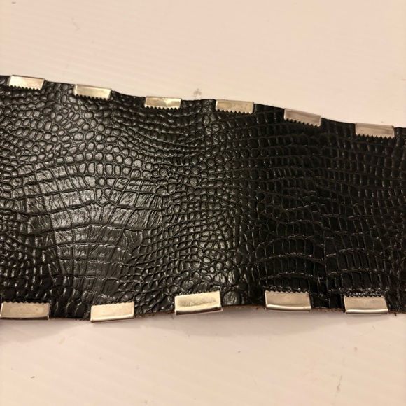 🇨🇦Any 3@$33🇨🇦 Black Leather Belt, Silver Studs, Gold & Copper Accent - Picture 8 of 12